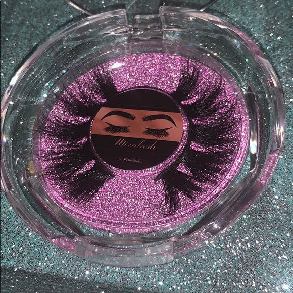 “Adore” Mink Eyelash Strip - Picture 2 of 2